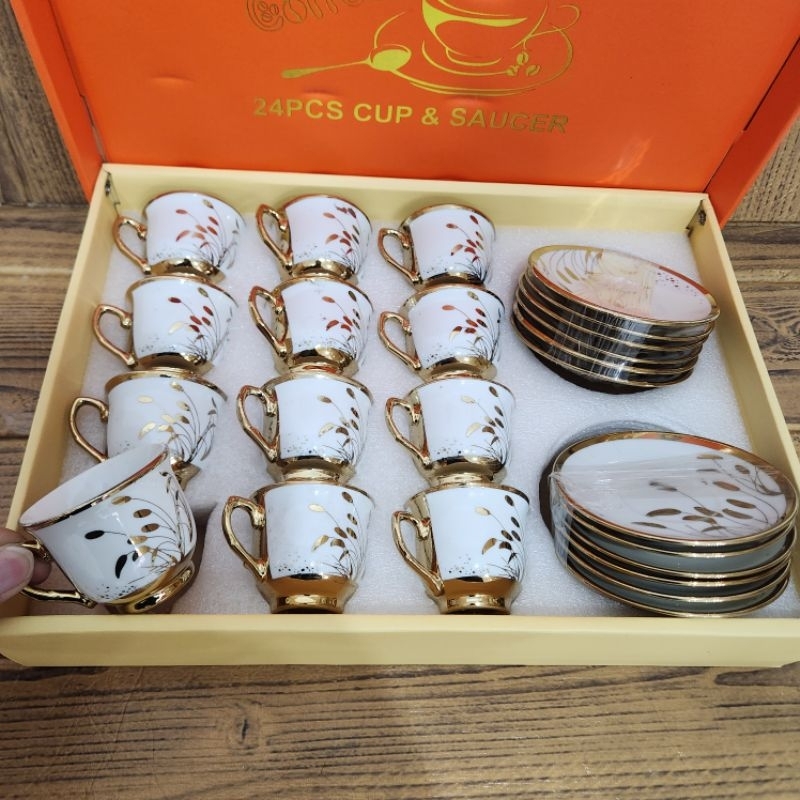 Xícara de café kit com 24 peças 12xicaras 12 pires de Cerâmica em porcelana