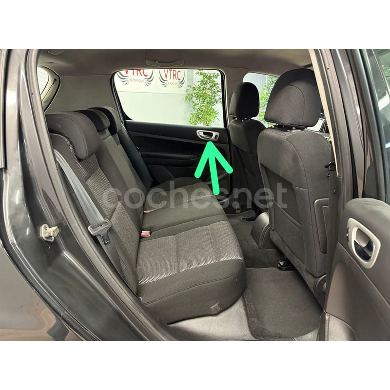 maçaneta e moldura Peugeot 307.