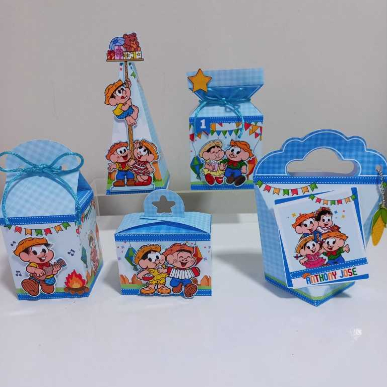Kit Festa Personalizado Arraiá Junino Menino: Caixas Temáticas e Lembrancinhas para Aniversário Infantil