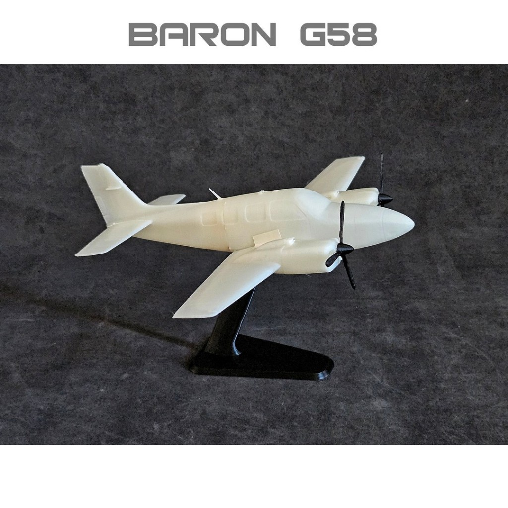 Avião Beechcraft Baron G58 Maquete Escala 1:24 1:32 1:48 Plastimodelo