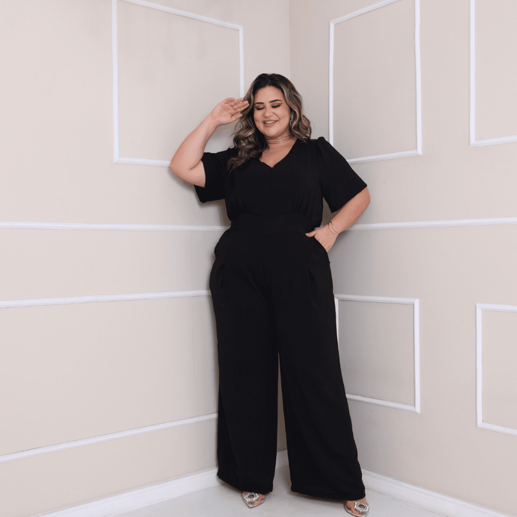 Macacão Feminino Pantalona Decote V Discreto com Bolsos Elegante Amarração Festa Moda Evangélica