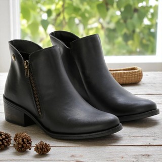 Bota Feminina Montaria Cano Curto Confortável Zíper E Metal