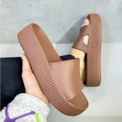 Chinelo Nuvem de EVA Plataforma - Conforto e Estilo para Seus Pés!