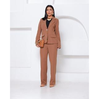 Conjunto Blazer e Calça em Alfaiataria Elegante Casual