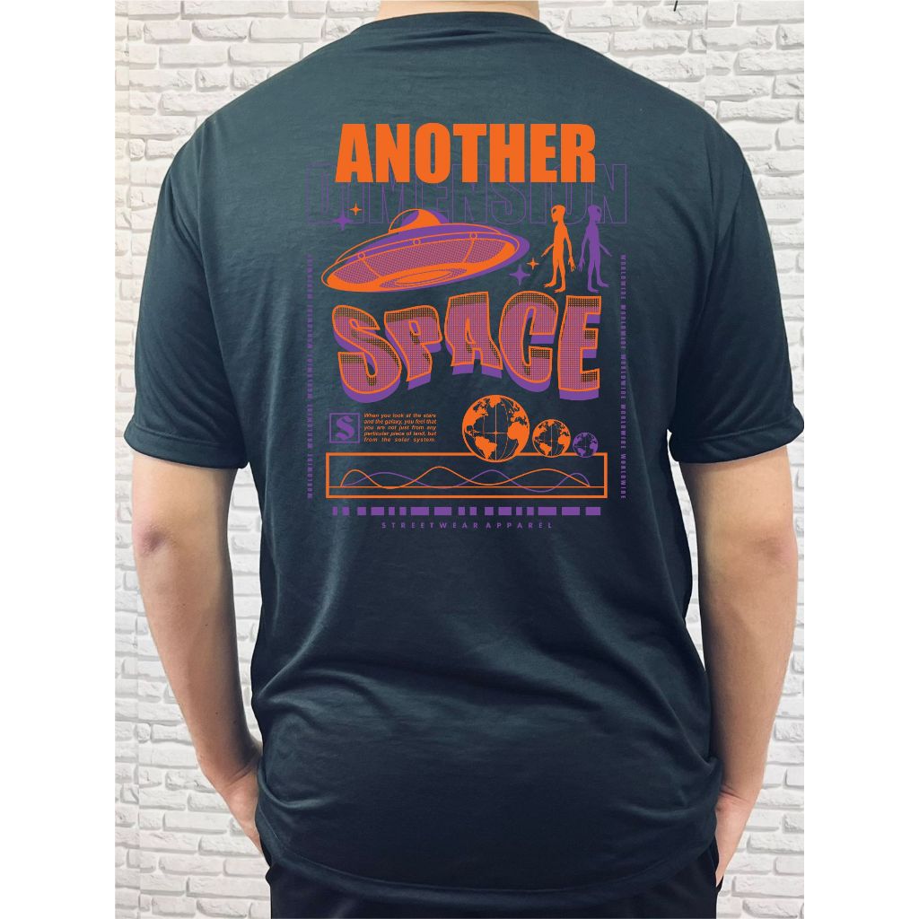 Camiseta camisa estampa Another dimension / Outra dimensão, nave espacial basica unissex manga curta