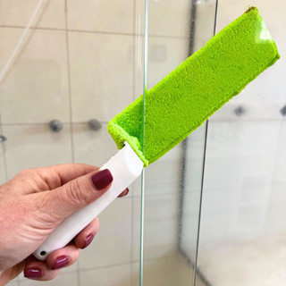 Limpador para Frestas Vãos Fendas Box e Janelas - 2 Luva Microfibra + Suporte - ORIGINAL E REFORÇADO em Oferta na Shopee