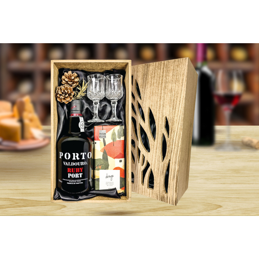 KIT VINHO DO PORTO COM TAÇAS E CHOCOLATE