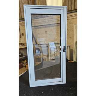 Vitro Capelinha Pivotante - Alumínio Branco 60x30 - Janela sala - Janela Capela Pivotante em Oferta na Shopee