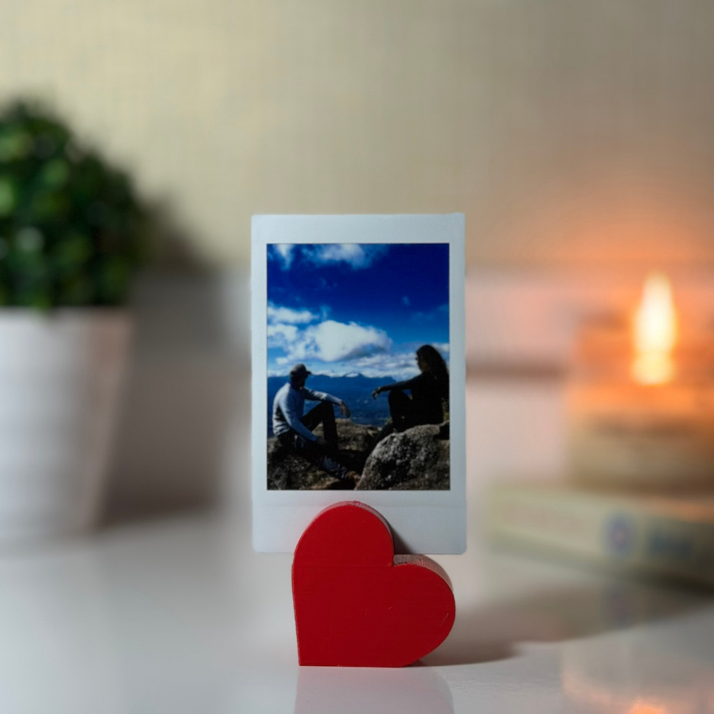Porta Retrato de Coração para Fotos Instax/Polaroid | Suporte Para Fotos| Decoração| Lembrancinhas em Oferta na Shopee