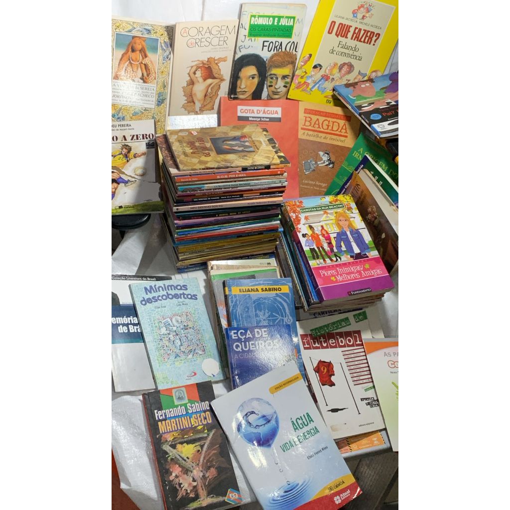 Lote Infanto - Livros Usados Em Bom Estado - Varios Livros e Autores Varios Autores - Lote de 80 Livros