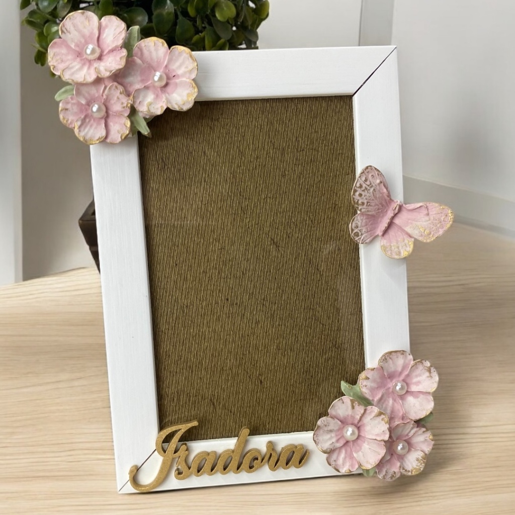 Porta retrato decorado para mesa com nome e vidro foto 10x15cm em Oferta na Shopee