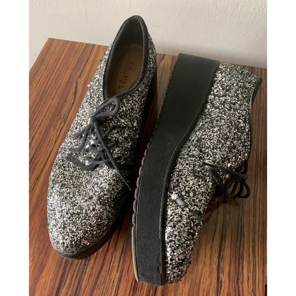 Sapato creeper com brilho