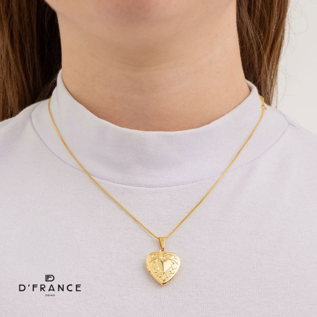 Colar Delicado Pingente Relicário Coração Sem Foto Banhado a Ouro 18K - D France Semijóias