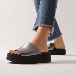 Tamanco Preto com Prata Casual Tamanco Plataforma Piccadilly Feminino Tamanco Confortavel Macio Preto com prata