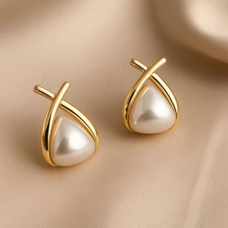 Brinco Formato Triangulo com Pérola Folheado a Ouro 18k Joias da Moda Brincos Banhado Luxo em Oferta na Shopee