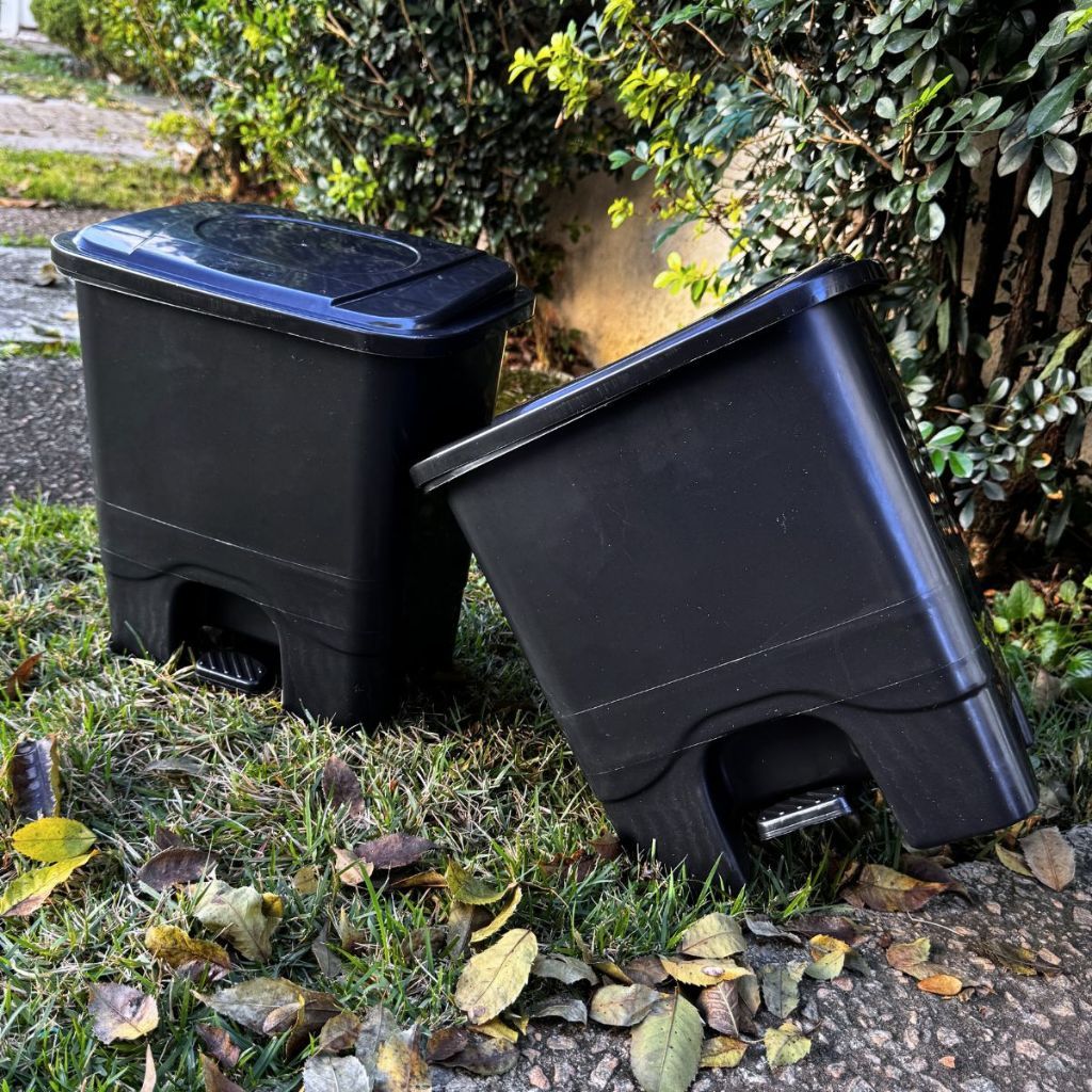 Kit 2 Lixeira Multiuso Preta 13 Litros com Tampa Pedal Ideal para Cozinha, Banheiro, Escritório Concept em Oferta na Shopee