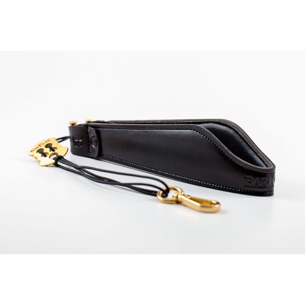 Correia Sax Barítono Barkley Modelo Fit Preta com Fechos Dourados