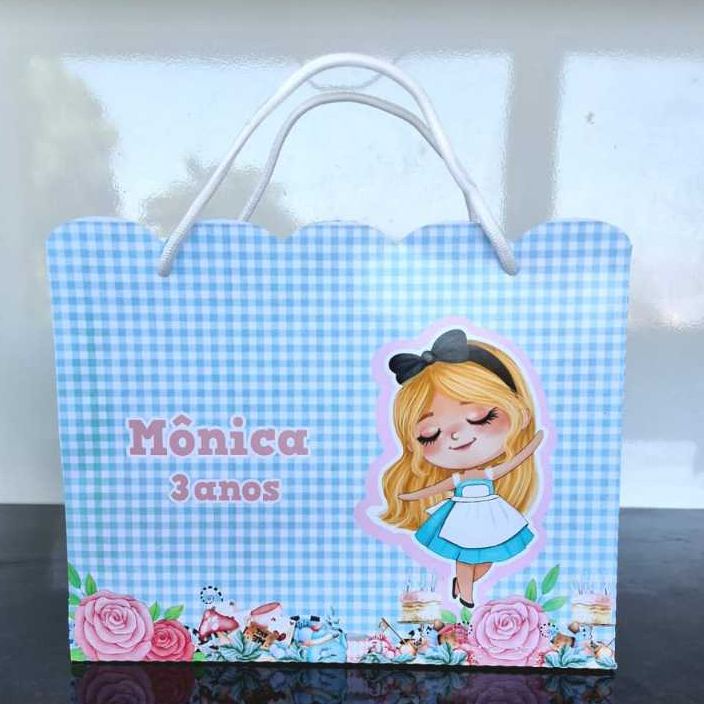 Sacolinha Personalizada Alice no País das Maravilhas – Lembrancinha Mágica para Festas e Aniversários!
