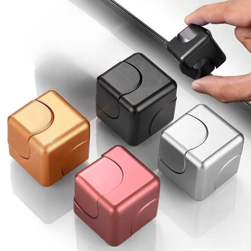 Brinquedos De Descompressão Quadrados Coloridos Pop Fidget Spinners Desktop De Alta Velocidade Com Rolamento Rotativo em Oferta na Shopee