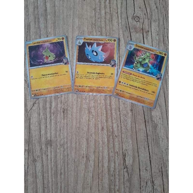 Combo Pokemon Evolução Larvitar + Pupitar + Tyranitar da Equipe Rocket Rivais Predestinados Original SP