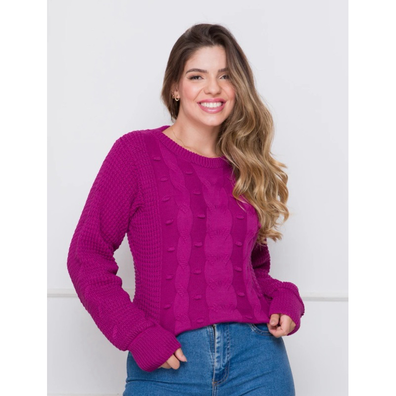 blusa trabalhada bolinha tricot trico fabricado em linha de muita qualidade e super confortável e macio.