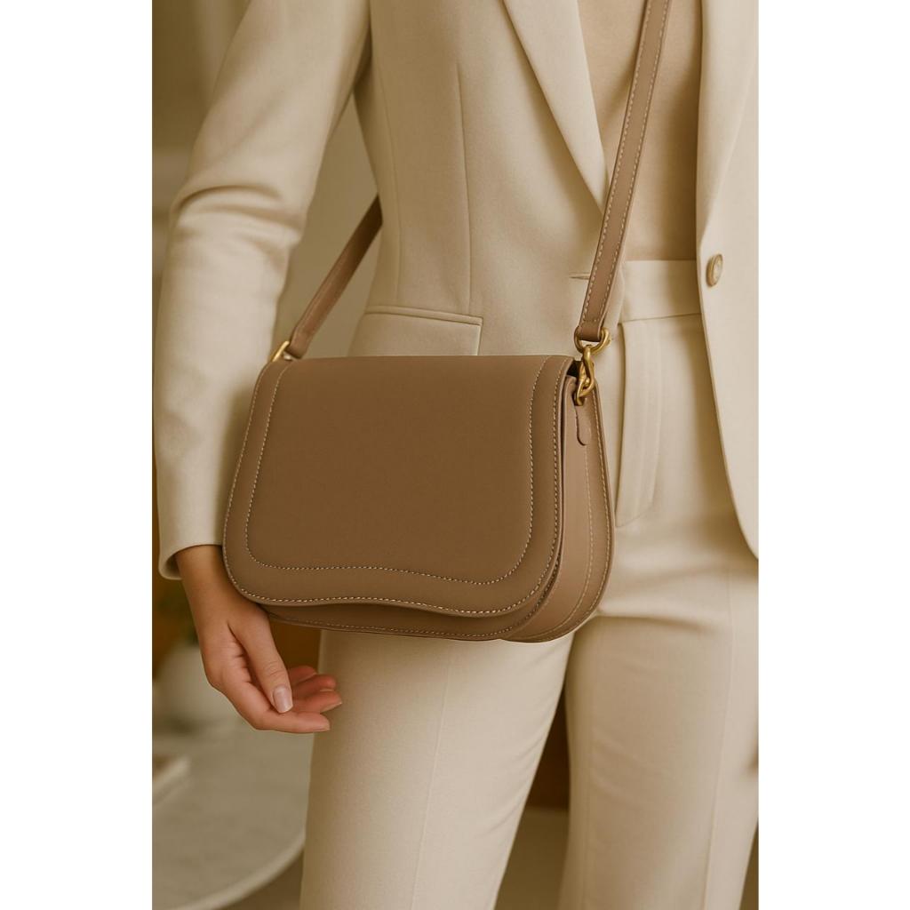 Bolsa Feminina Baguete Ester Alça Trasversal e Ombro Ali Freitas