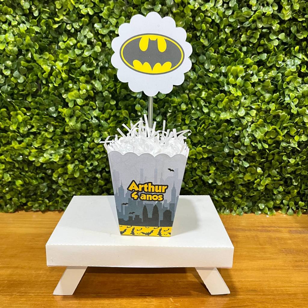 CENTRO DE MESA CACHEPOT PERSONALIZADO BATMAN - PEGUE E MONTE - Cachepo - Lembrancinha - Festa