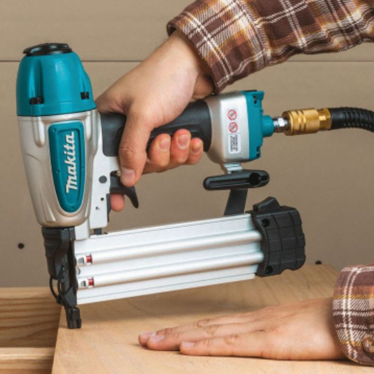 Pinador Eletrico Para Madeira Makita Grampeador Pneumático 18GA AF506 - Home & Living