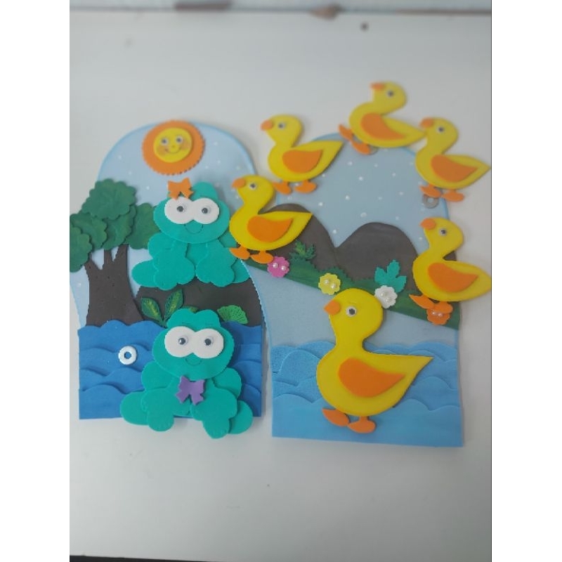 Luvas pedagógicas 5 Patinhos e o Sapo Cururu