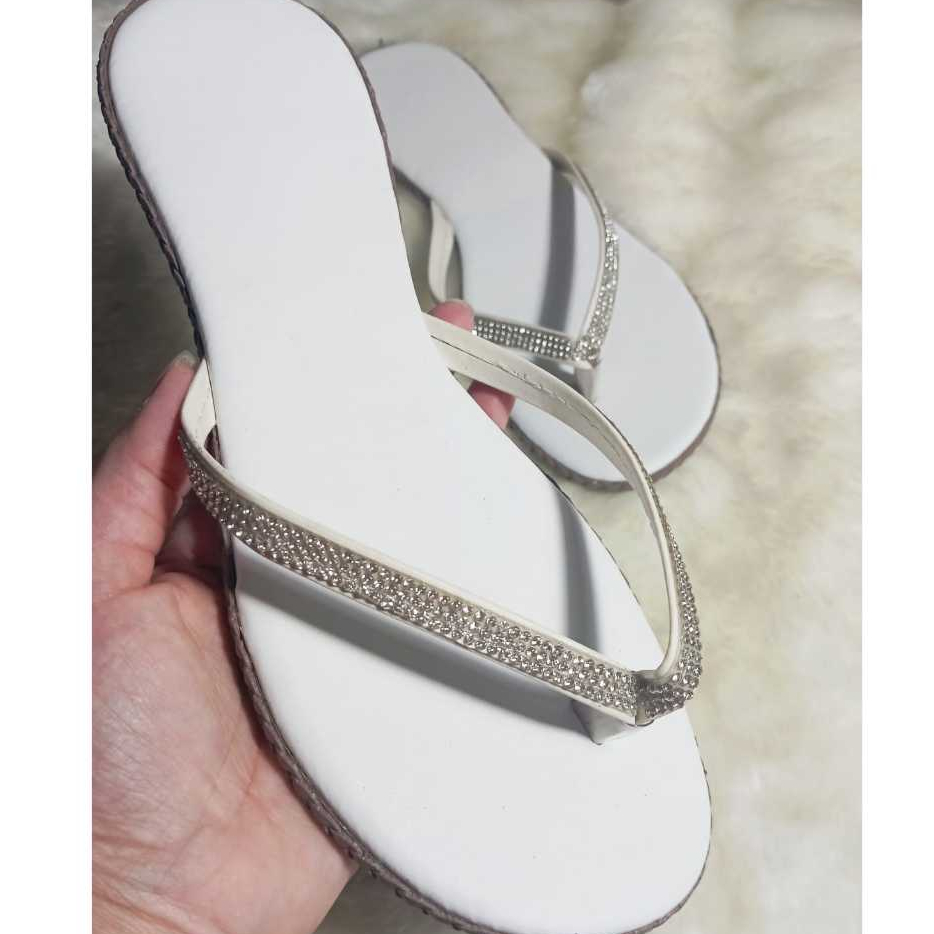 Rasteirinha Chinelo de dedo, com strass, confortável, solado PVC antiderrapante, com brilho - Vou ali - Do 34 ao 40