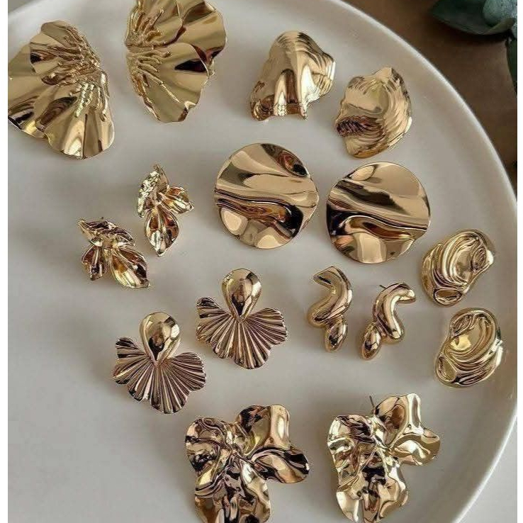 Conjunto 5 pares Brincos ou 2 pares Folheados a Ouro 18k Coração Martelado Folha Kit Brinco Feminino Dourado Elegante