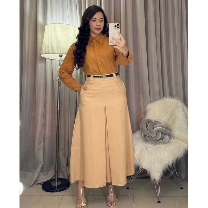 Saia Longa Alfaiataria Fit e Flare Feminina Moda Evangélica Cintura Alta Fenda Fechada