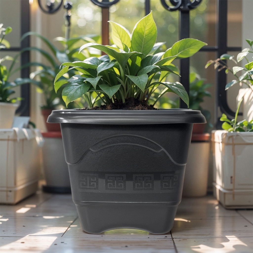 Kit  Vaso Quadrado Médio Preto 5,5 Litros Resistente Flores Plantas Resistente Jardim Decoração