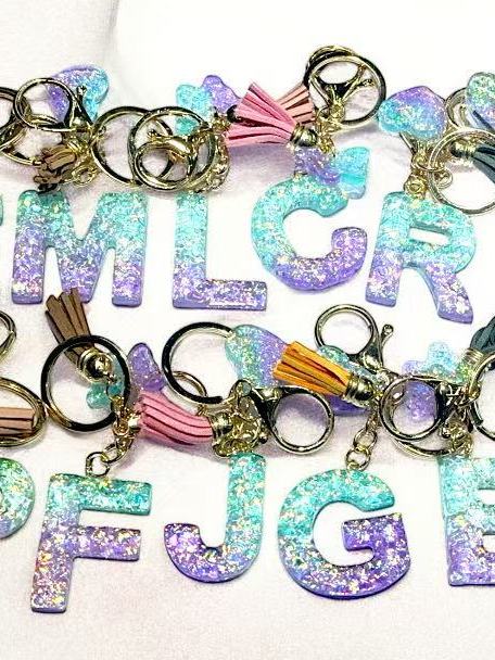 12unis Chaveiro de resina com letra em degradê, pingente de bola em forma de estrela roxa, decoração para mochila. — imagem 2 de 2
