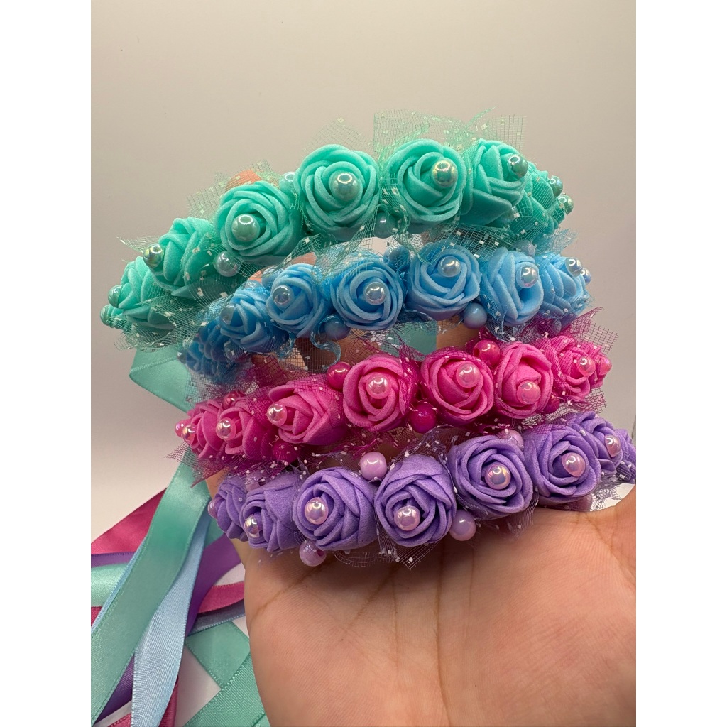 Arranjo Porta Coque Flores diversas cores com fita tamanho M