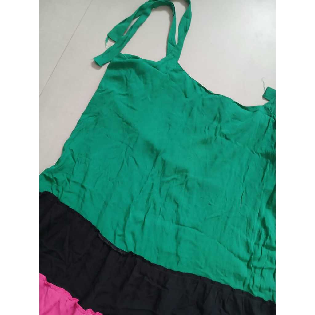 VESTIDO FEMININO SOLTINHO EVASÊ GG OU 50/52 ALCINHA REGATA TRICOLOR AMARRAR EM A SEMINOVO BAZAR DESAPEGO