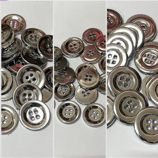 Botão 4 Furos Cromado em ABS – 100 Peças (Tamanhos: 20mm, 25mm e 33mm) em Oferta na Shopee