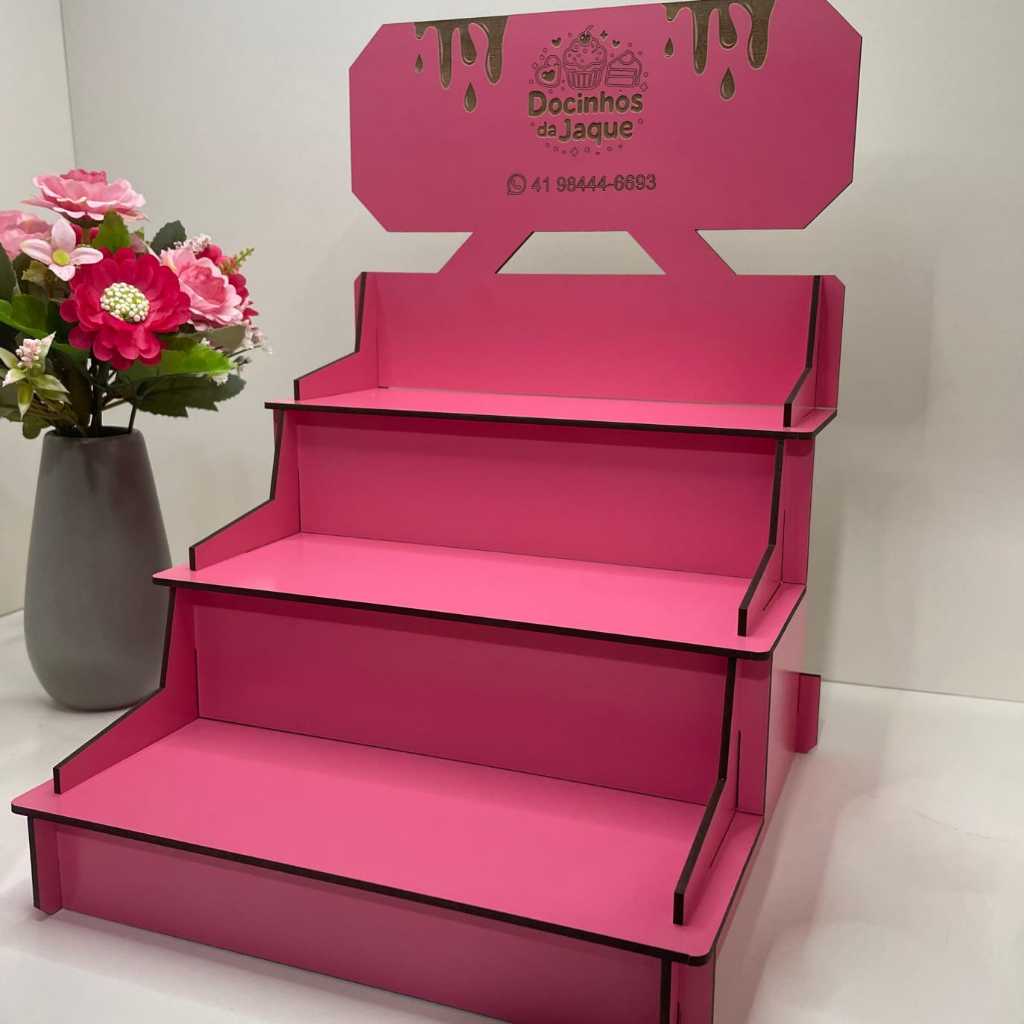 Expositor em MDF Personalizado P ou G – 3 ou 4 Andares p/ Doces, Festas e Lembrancinhas