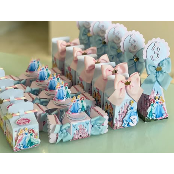 Lembrancinha Personalizado Kit Clássico Princesa da Disney |MONTADO, C/ LAÇO  E COM TAG 3D/ Caixinhas