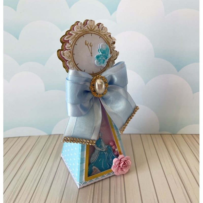 ✨ Caixa Pirâmide / Cone Vitrine Luxo - Cinderela - Princesas - Papelaria Personalizada - Lembrancinha de Festa
