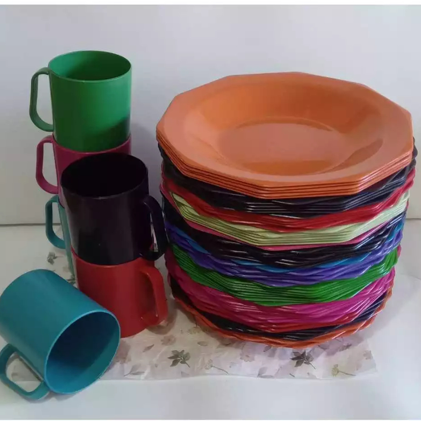 Prato Fundo 10Lados + Caneca 350ml Mix de Cor; Kit 6,8,10 peças(plástico)Escola/Festa