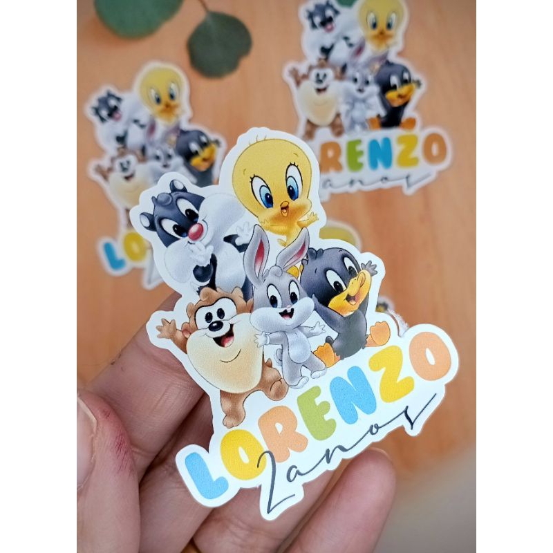 APLIQUE PARA TUBETE FESTA LOONEY TUBES BABY PERSONALIZADO COM NOME 50 UNIDADES em Oferta na Shopee