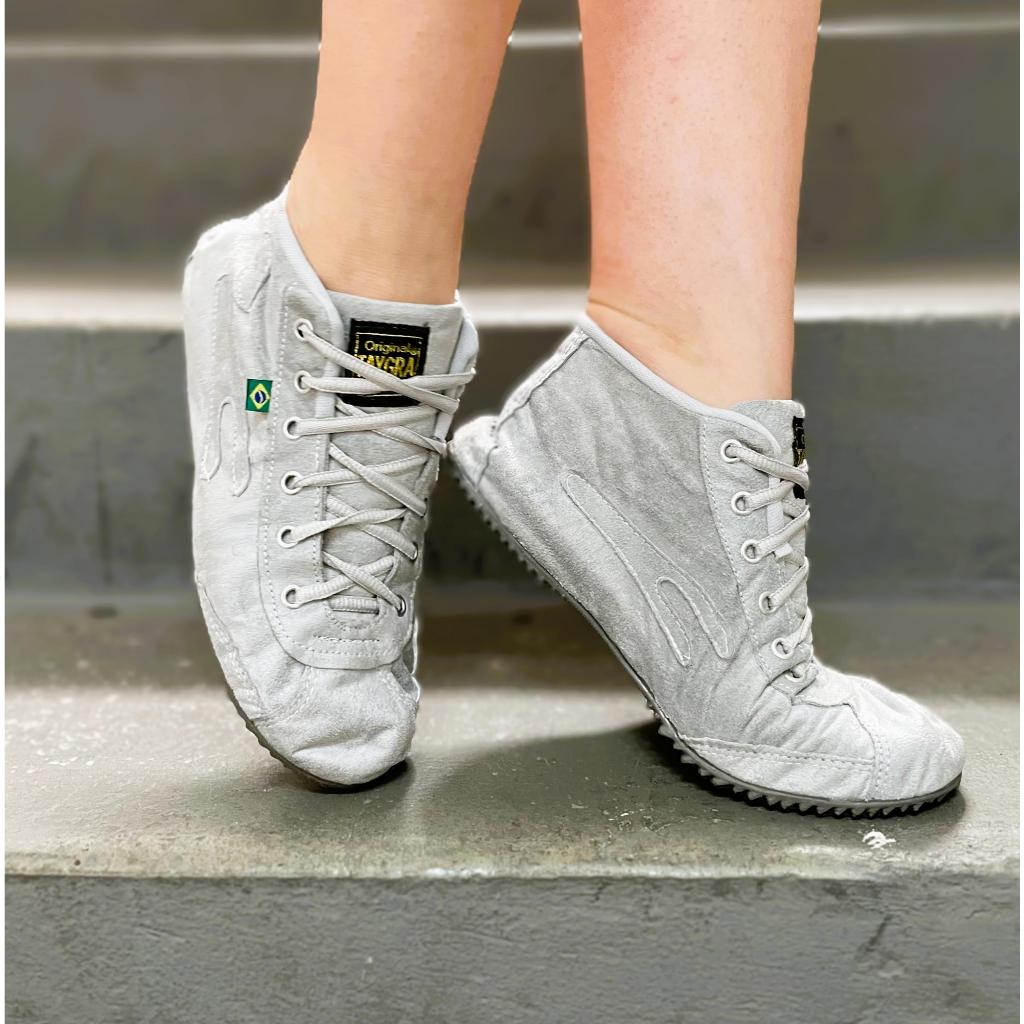 Bota Cinza Camurça: Onde Comprar | BuscaProdutos