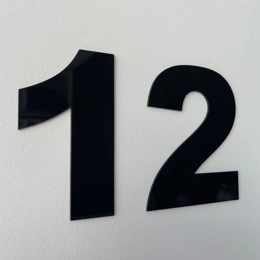 Kit 2 Números Residenciais Casa Apartamento  12cm em Acrílico Preto Branco Dupla Face em Oferta na Shopee