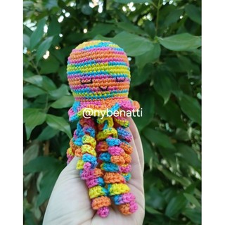 Medusa / água viva / polvo / polvinho / naninha em Amigurumi ( crochê) sensorial / terapêutico para recém-nascido / bebê