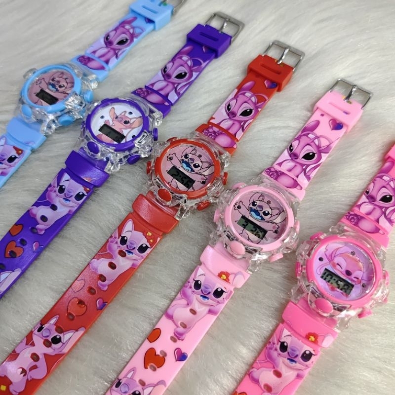 relógio infantil personagem stitch menina e menino,pista luz e música e meni