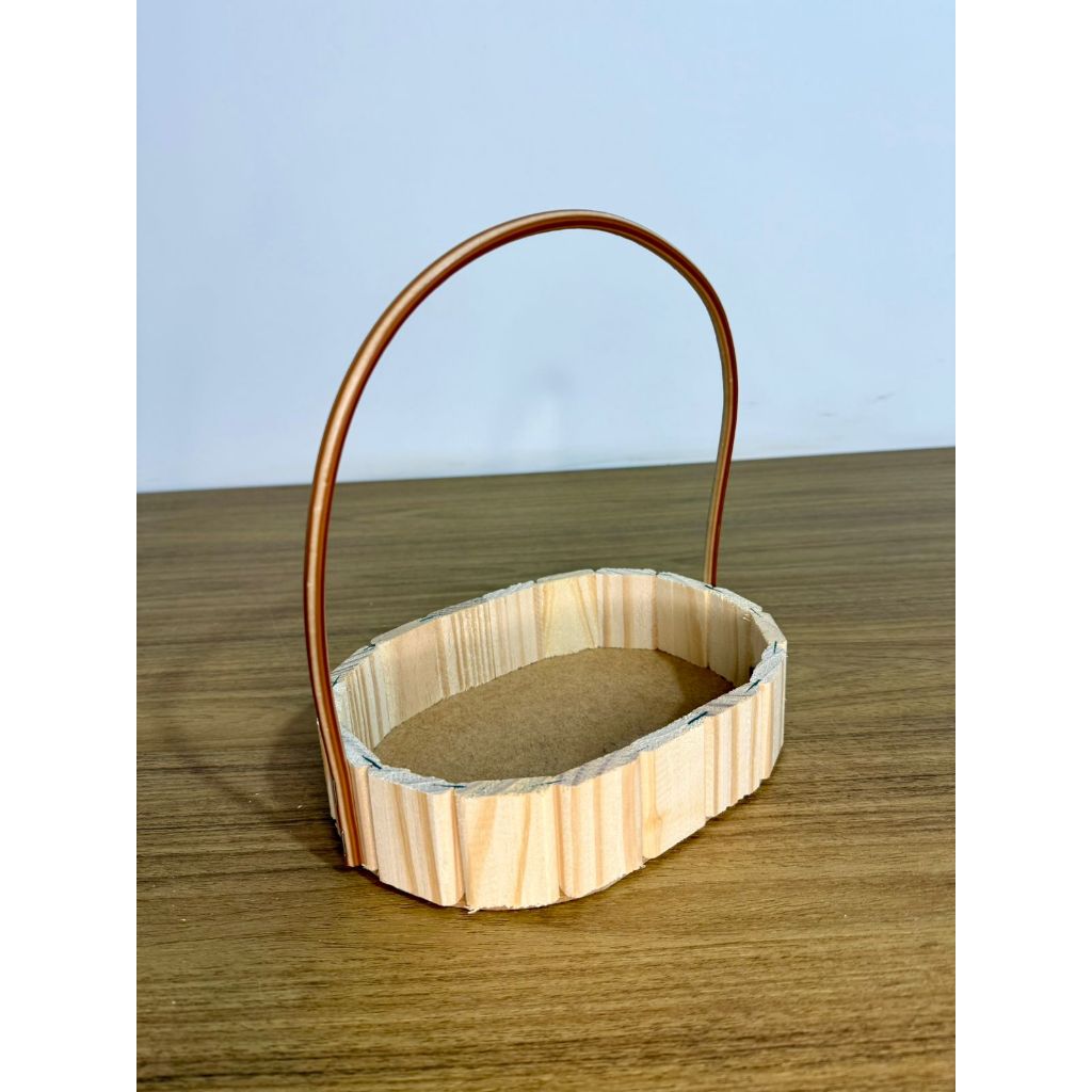 Kit 10 Cesta Fraldeira Madeira Oval 23x16cm Com Alça Para Presente Natal Páscoa Chocolate