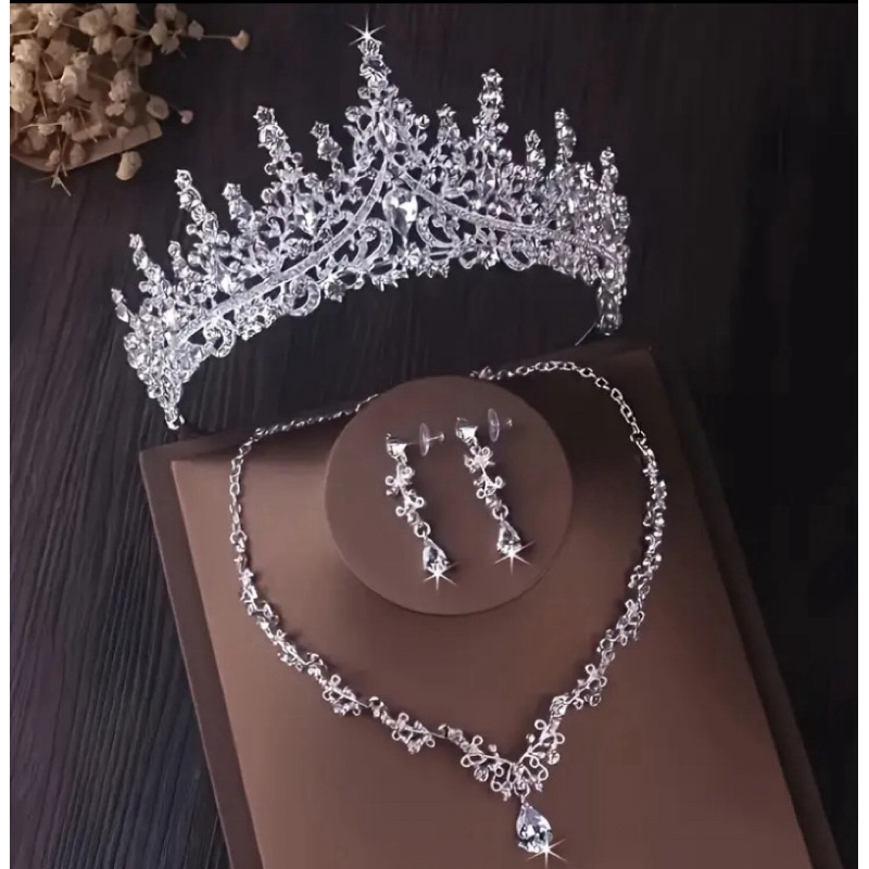 Coroa de noiva elegante e princesa, debutantes feita de liga de zinco metálico com strass branco, é uma escolha ideal