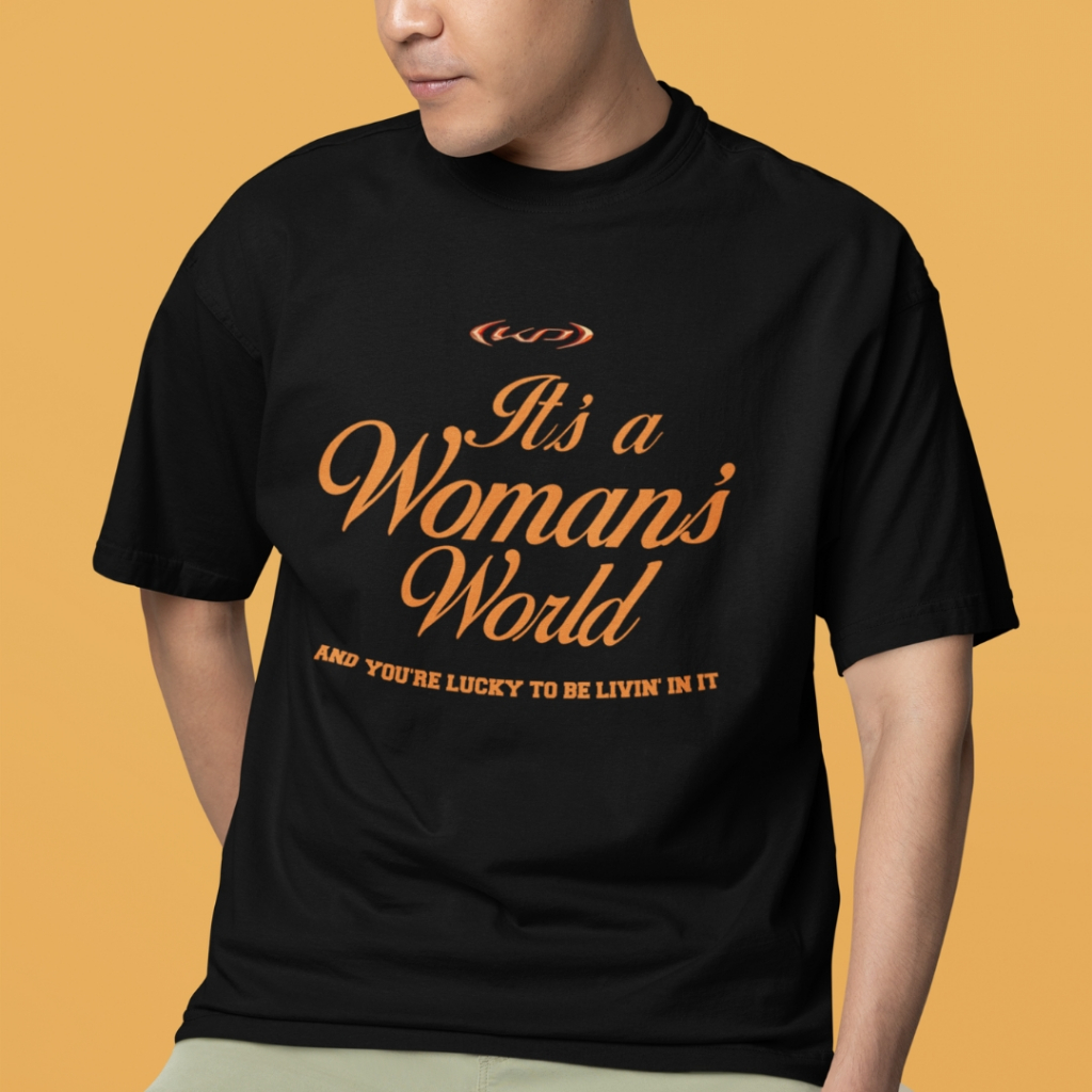 Camiseta Its a WOMAN’S WORLD Cantora Katy Perry Pop | Blusa 100% Algodão Premiun | Musica Internacional