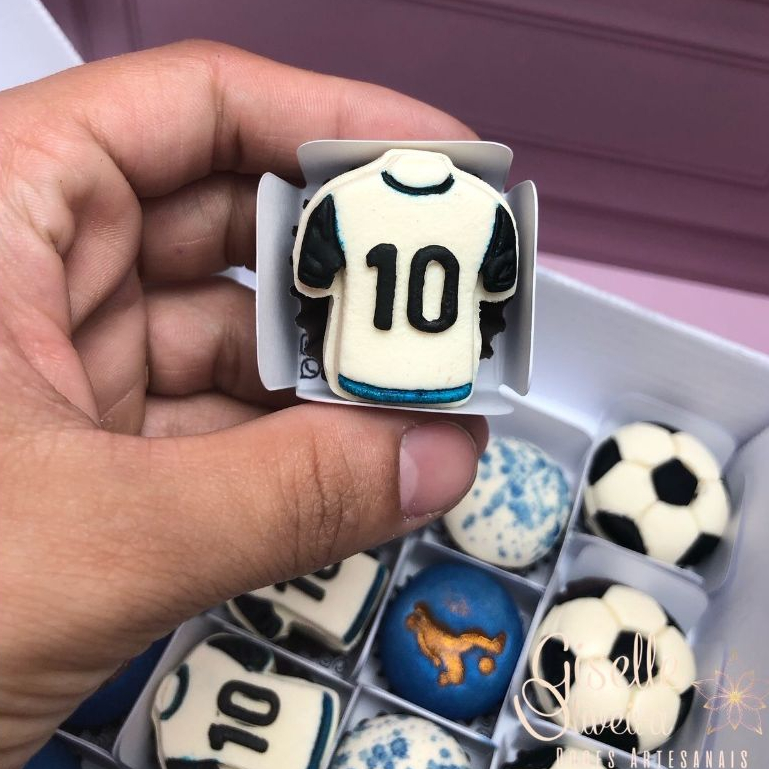 Ejetor modelador para brigadeiros Futebol Camisa 10